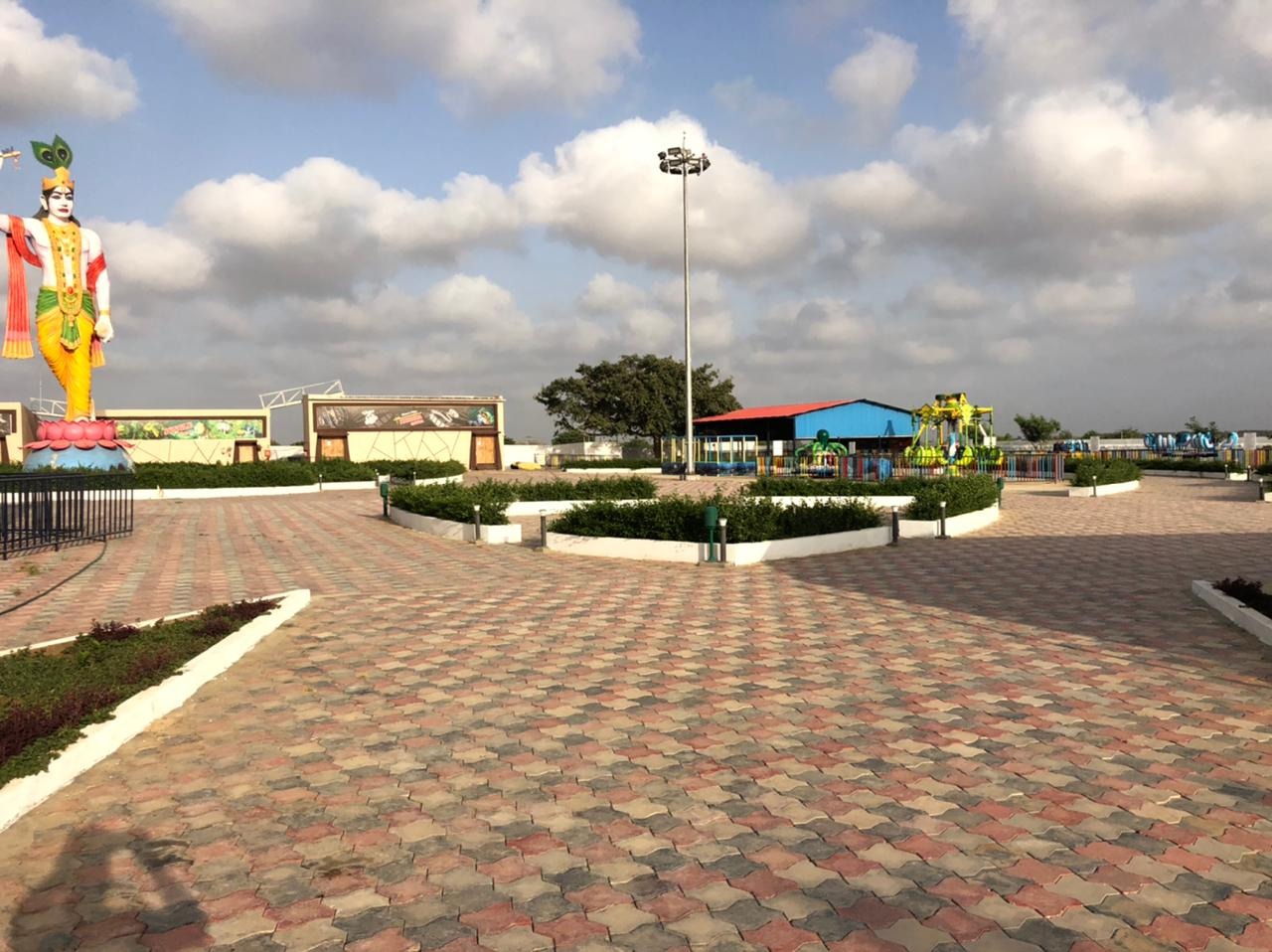 AMAZING FUN WORLD RESORT BY NEXOTTEL|DWARKA Hotel, Room, Amenities ...