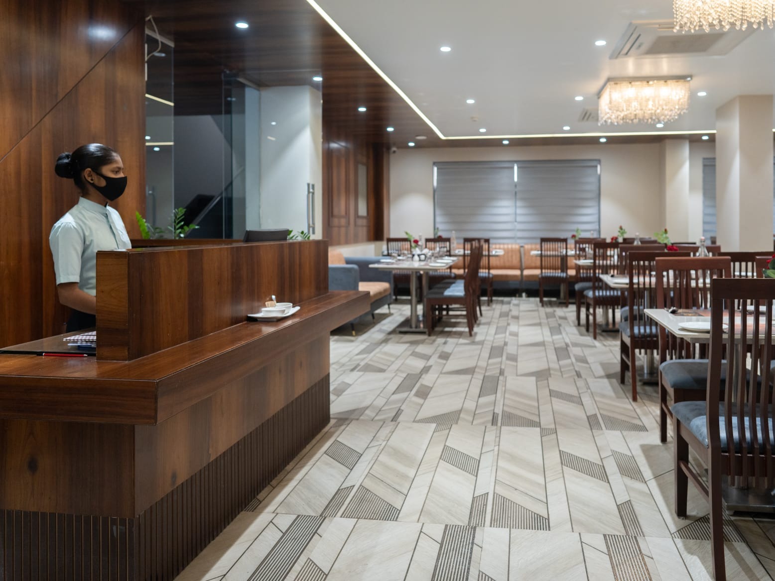 SHIRDI- HOTEL RUDRA ROYAL
