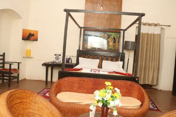 RAJA KOTHI|CHIKHALDARA Hotel, Room, Amenities, Photos and Offers ...